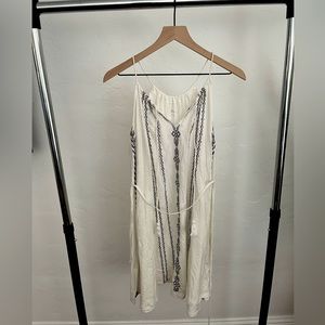 Small Merona black and white detailed dress with tie